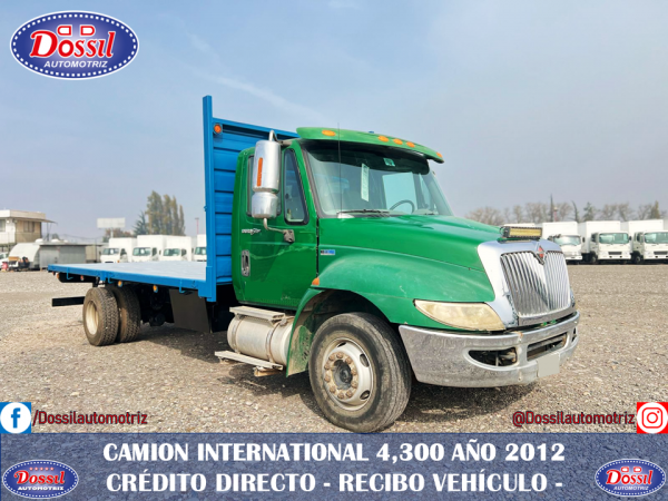 Camión International, Modelo 4.300, Año 2012, Carrocería plana, Excelente estado, VALOR $16.980.000 conversable