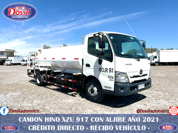 CAMIÓN HINO, MODELO XZU 917 STD, MOTOR 4.0, Año 2021, SEMINUEVO, SOLO 10.000 KILÓMETROS. EQUIPADO CON ESTANQUE ALJIBE. valor $28.980.000 